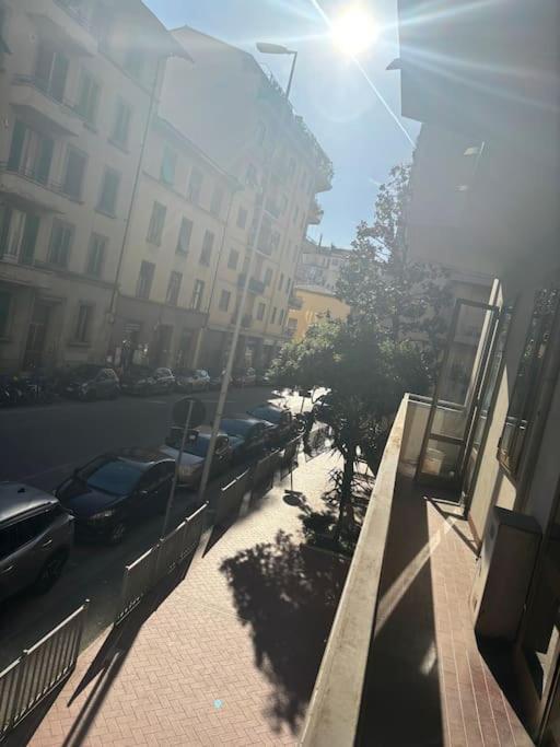 Show Me 2 Bedroom Duomo & Airport Tram Apartamento