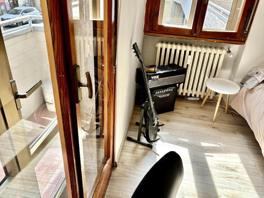 Show Me 2 Bedroom Duomo & Airport Tram Florencia