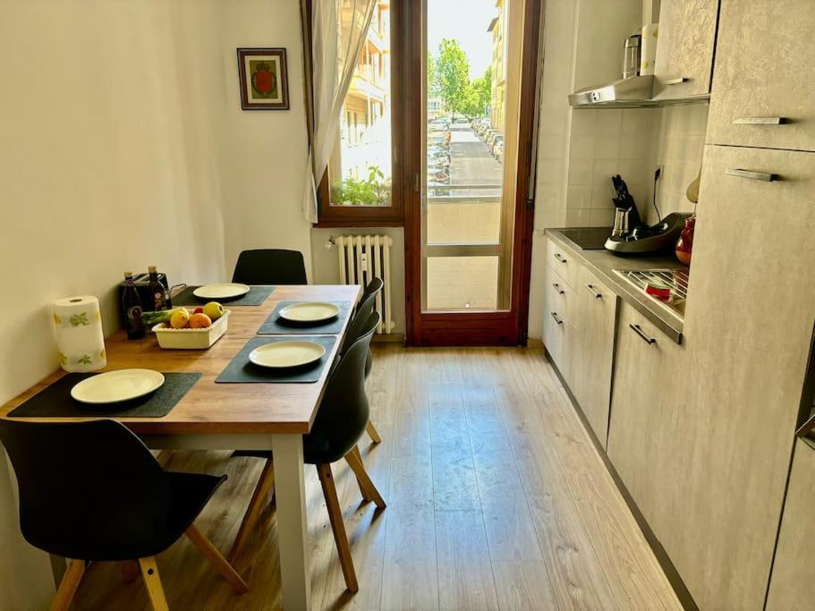 Show Me 2 Bedroom Duomo & Airport Tram Apartamento
